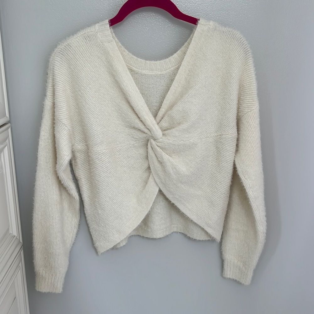 Hollister Reversible Knot Cozy Knitted Sweater White